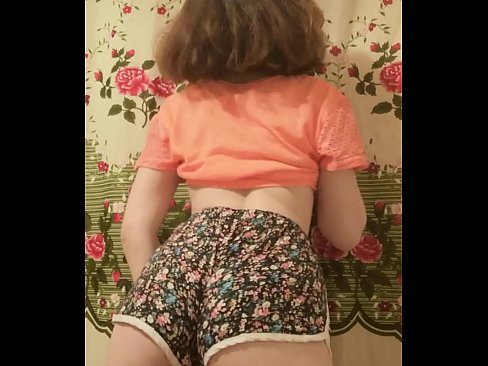 ❤️ Sexig ung babe som strippar av sig sina shorts inför kameran Sluts at porn sv.tradeis.top